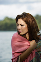 Profile of woman, wrapped in shawl - Yukmin