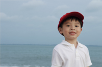 Little boy in red hat - Yukmin