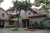 Bronze statue of Dr. Sun Wen in front of his former residence,  Shanghai, China - OTHK