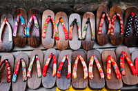 Traditional wooden Japanese slippers. - Travelasia