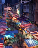 Singapore, Chinatown, view of street market at dusk - Rex Butcher