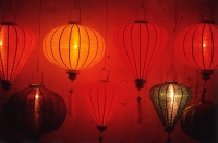 Vietnam, Hoi An, Colorful silk lanterns - John McDermott