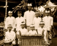 Indonesia, Bali, young boys in traditional costume - Jack Hollingsworth