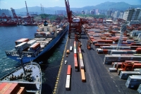 China, Hong Kong, Container port - Gareth Jones