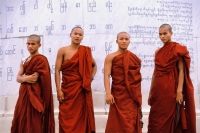 Myanmar (Burma), Yangon (Rangoon), Buddhist monks at Independence Monument in Yangon, formerly Rangoon. - Steve Raymer