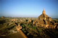 Myanmar (Burma), Bagan, View from hot-air balloon over the temples of Bagan - John McDermott