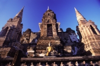 Thailand, Buddhist temple in Sukothai - John McDermott