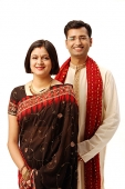 Indian couple in traditional clothing, portrait - Asia Images Group